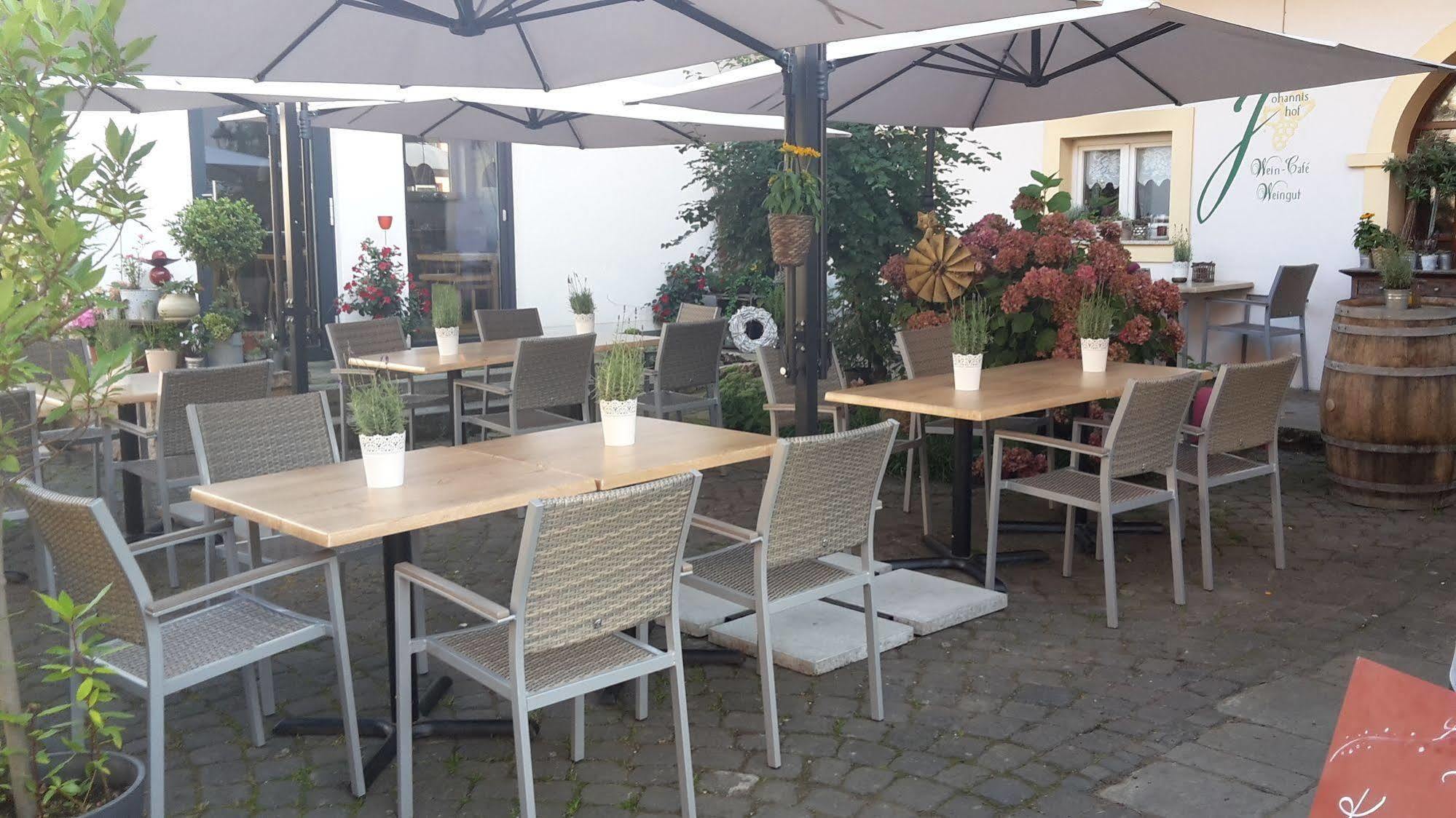 Johannishof Wein-Café&Gästehaus Langsur Exterior foto